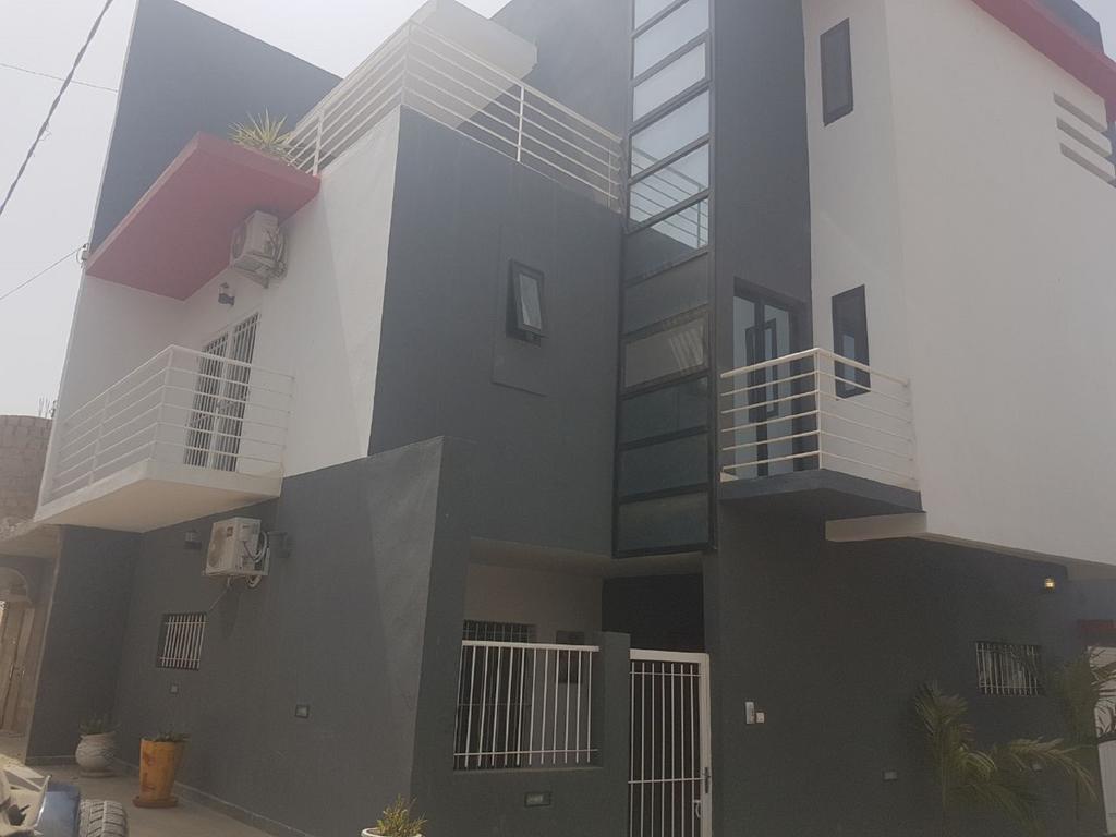 Residence Cheikh Fall Dakar Exterior photo